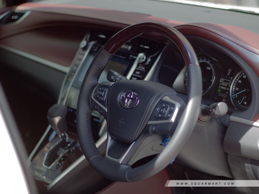 https://i.i-sgcm.com/new_cars/cars/11558/11558_g31