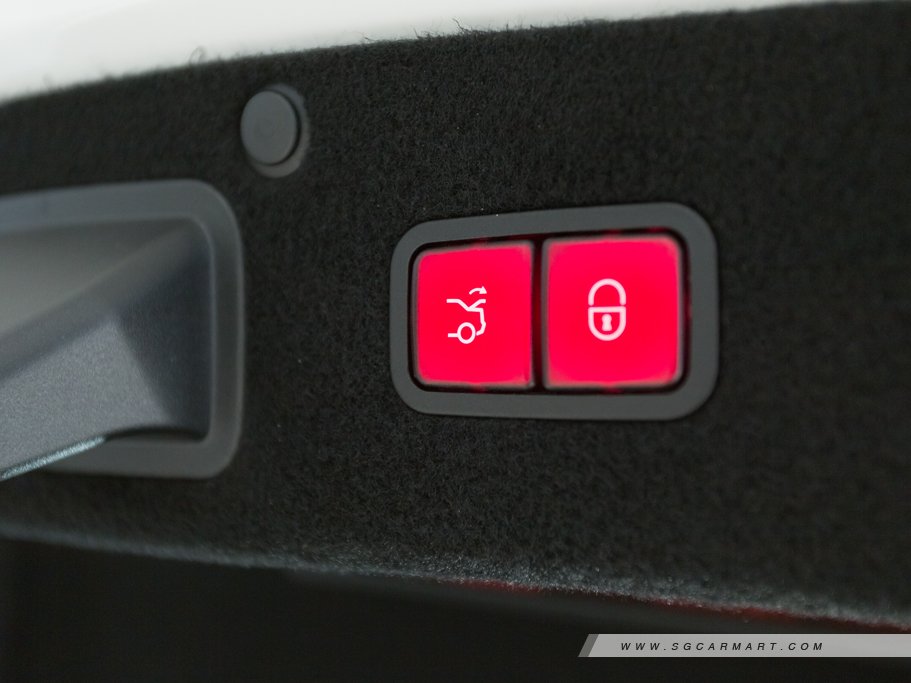 https://i.i-sgcm.com/new_cars/cars/11561/11561_g36