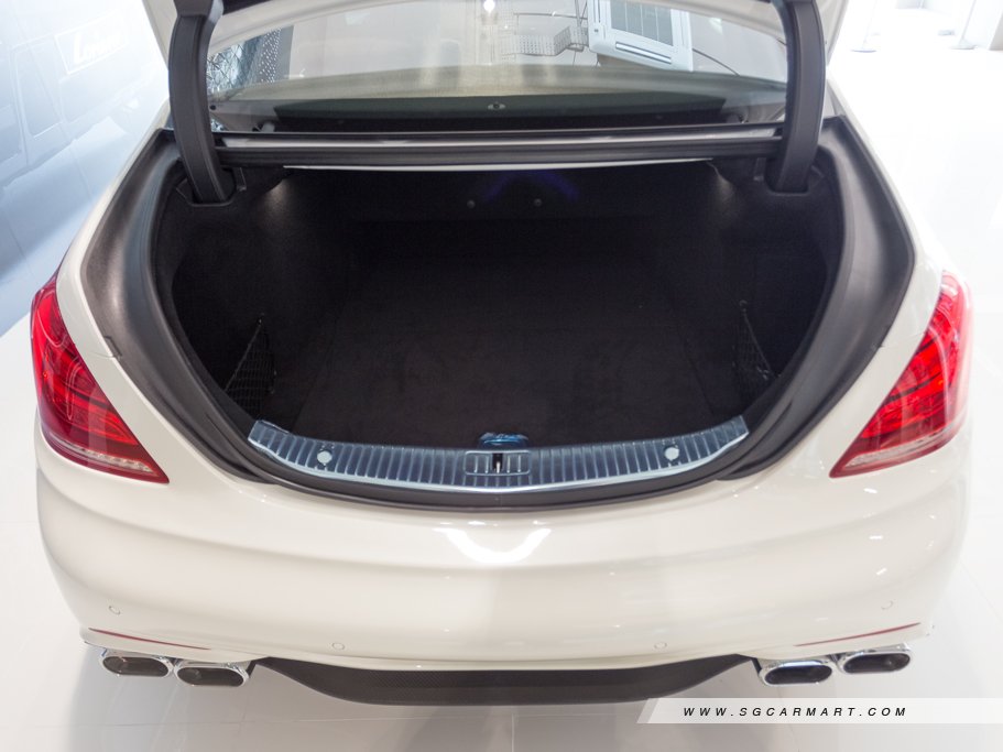 https://i.i-sgcm.com/new_cars/cars/11561/11561_g37