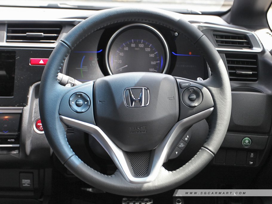 https://i.i-sgcm.com/new_cars/cars/11571/11571_g20