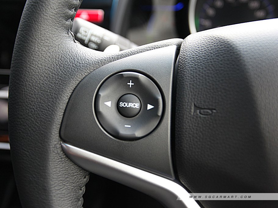 https://i.i-sgcm.com/new_cars/cars/11571/11571_g21