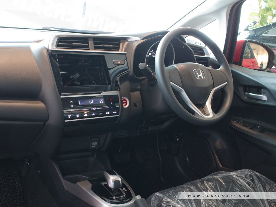 https://i.i-sgcm.com/new_cars/cars/11571/11571_g52