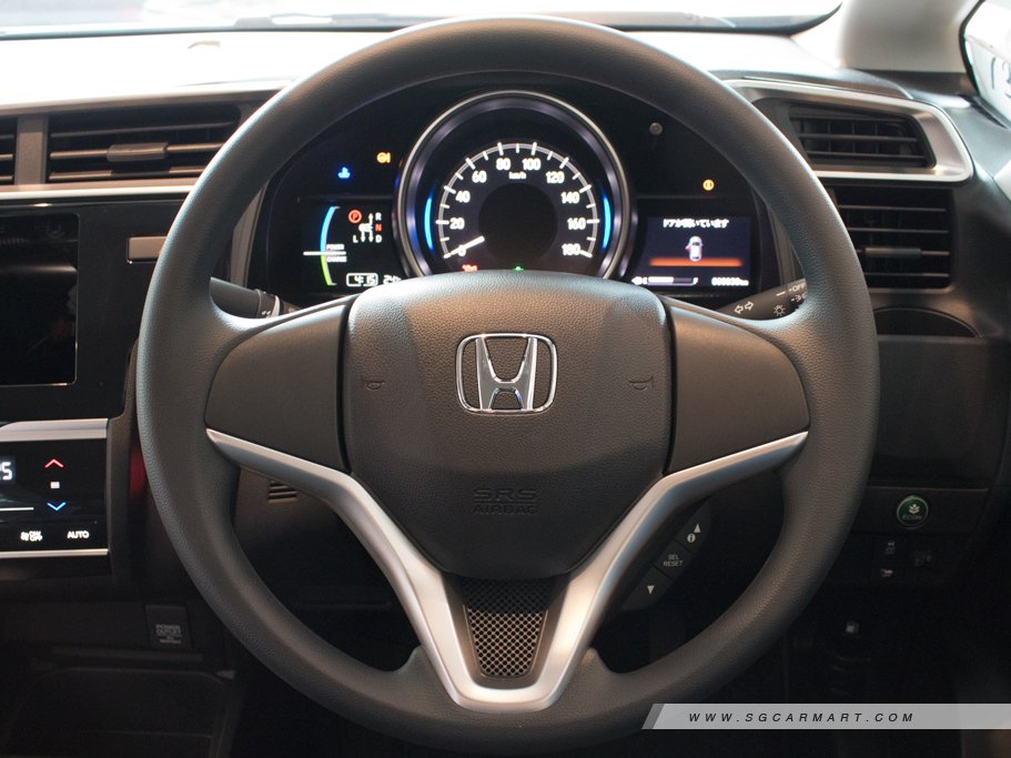 https://i.i-sgcm.com/new_cars/cars/11571/11571_g57