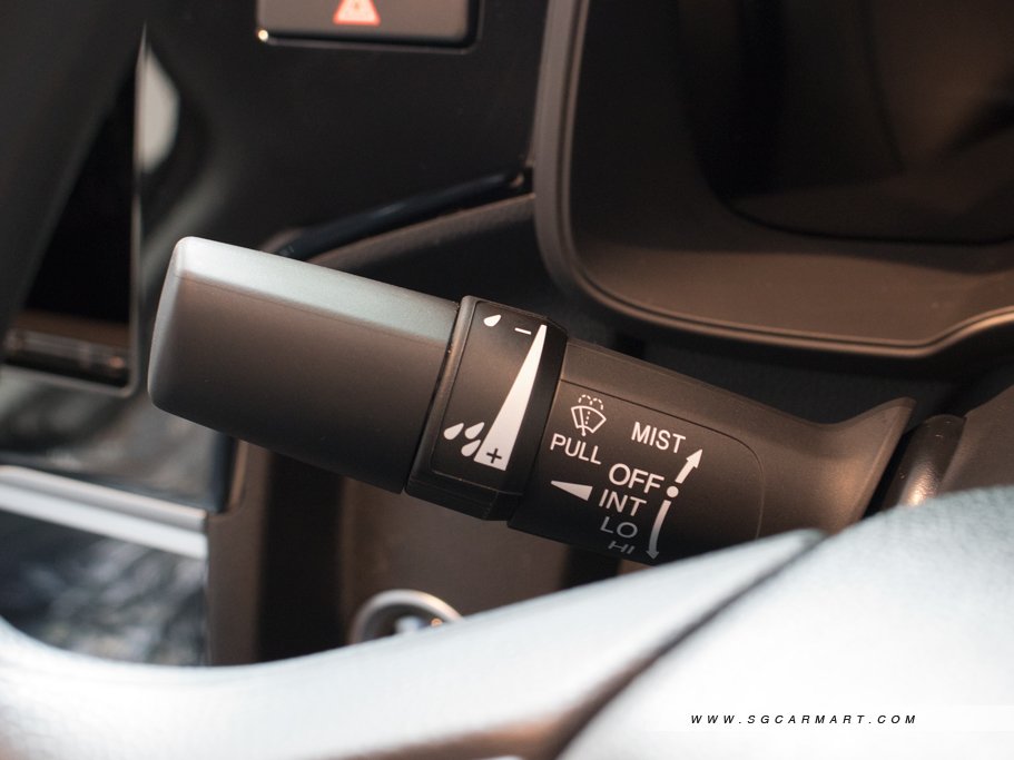 https://i.i-sgcm.com/new_cars/cars/11571/11571_g59