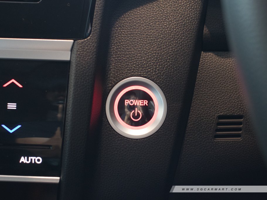 https://i.i-sgcm.com/new_cars/cars/11571/11571_g64