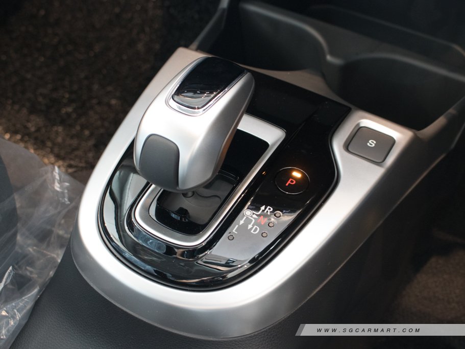 https://i.i-sgcm.com/new_cars/cars/11571/11571_g66