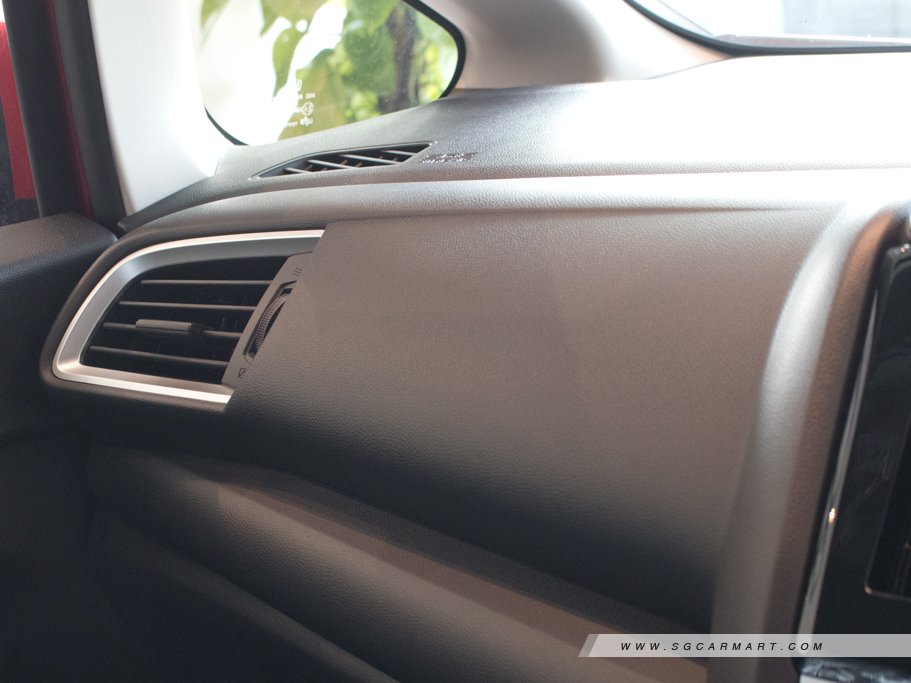 https://i.i-sgcm.com/new_cars/cars/11571/11571_g67
