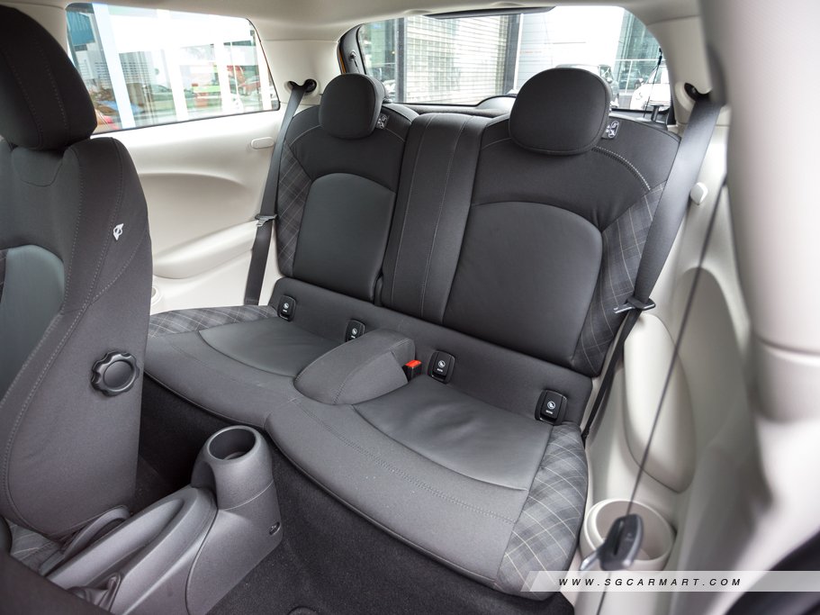 https://i.i-sgcm.com/new_cars/cars/11583/11583_g18