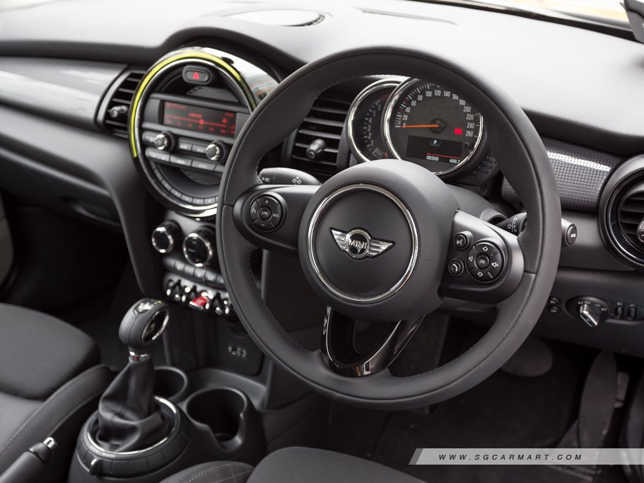 https://i.i-sgcm.com/new_cars/cars/11583/11583_g19
