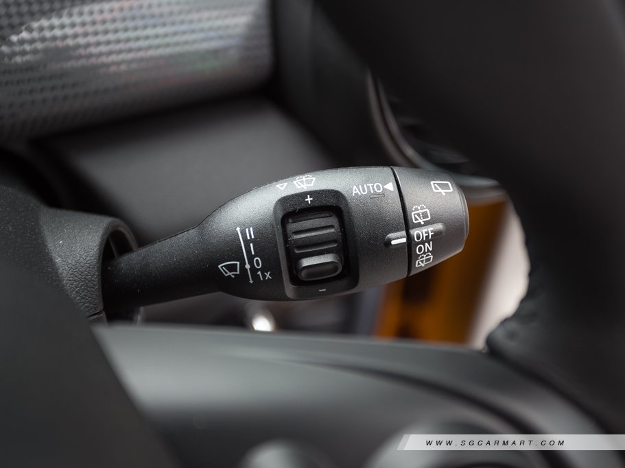 https://i.i-sgcm.com/new_cars/cars/11583/11583_g25