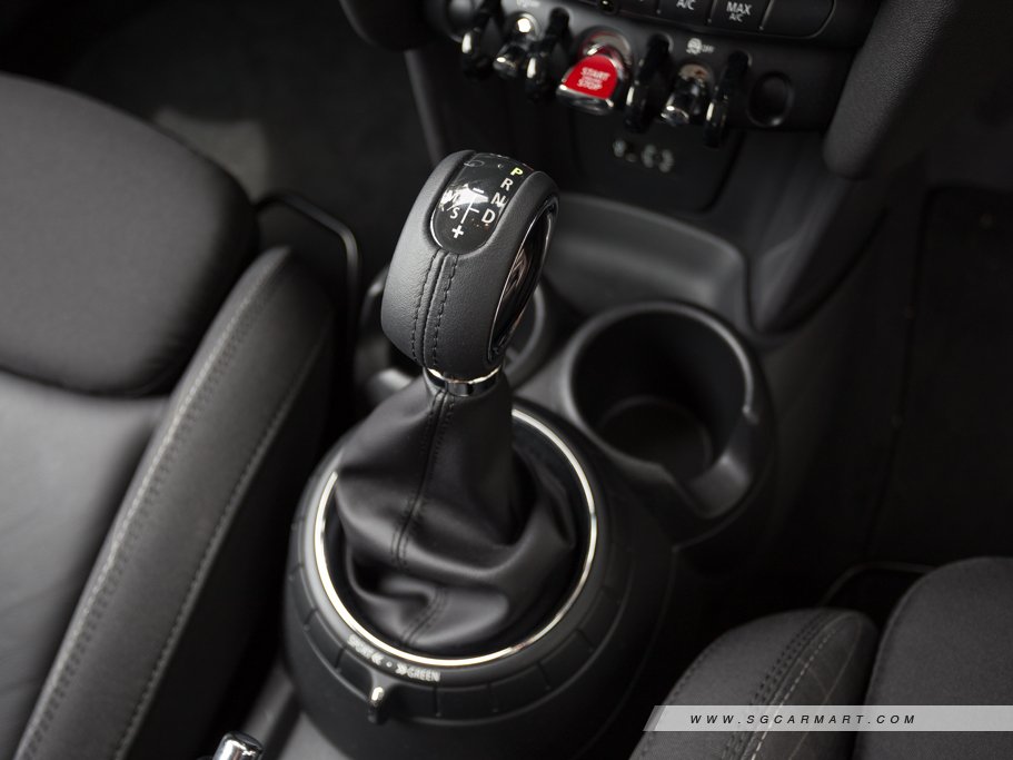 https://i.i-sgcm.com/new_cars/cars/11583/11583_g32