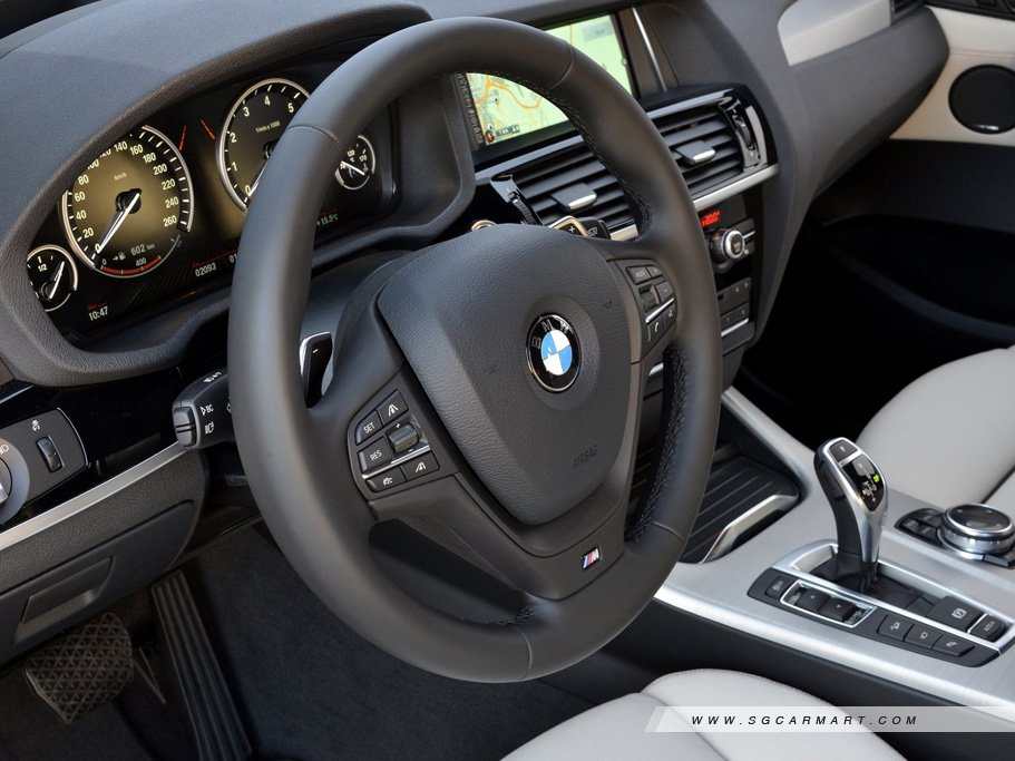 https://i.i-sgcm.com/new_cars/cars/11586/11586_g11