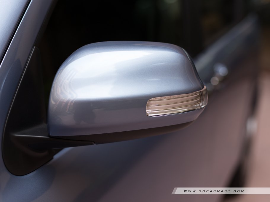 https://i.i-sgcm.com/new_cars/cars/11590/11590_g12