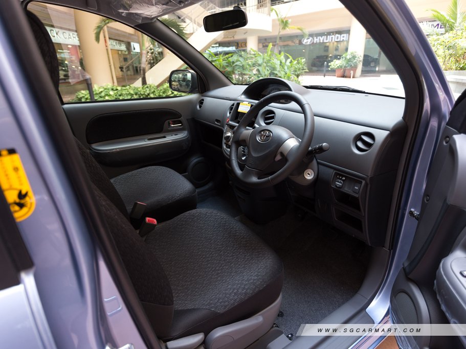 https://i.i-sgcm.com/new_cars/cars/11590/11590_g16
