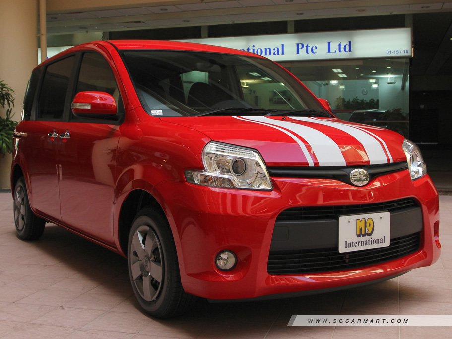 https://i.i-sgcm.com/new_cars/cars/11590/11590_g1