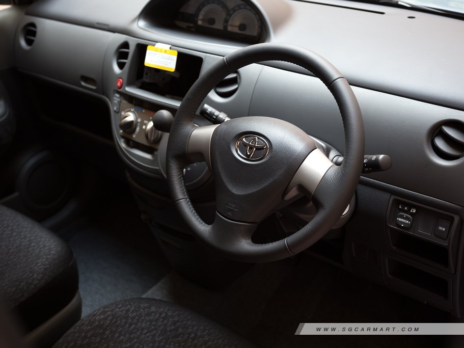 https://i.i-sgcm.com/new_cars/cars/11590/11590_g21