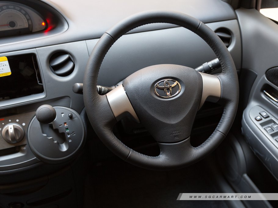 https://i.i-sgcm.com/new_cars/cars/11590/11590_g22
