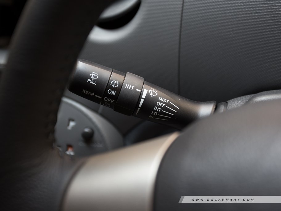 https://i.i-sgcm.com/new_cars/cars/11590/11590_g23
