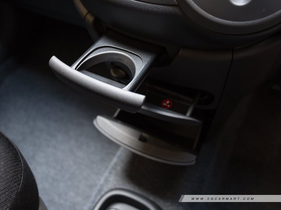 https://i.i-sgcm.com/new_cars/cars/11590/11590_g28