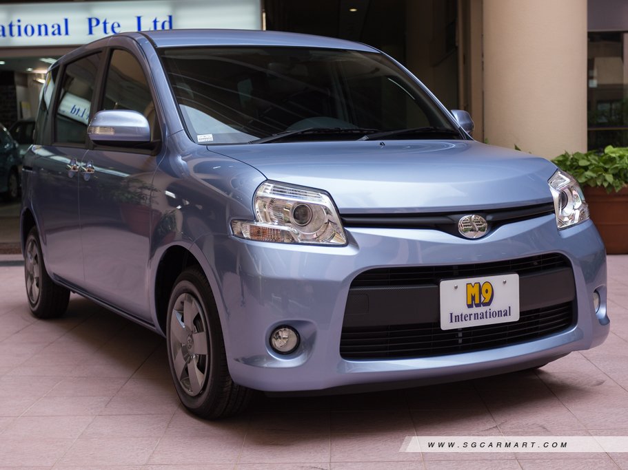 https://i.i-sgcm.com/new_cars/cars/11590/11590_g2