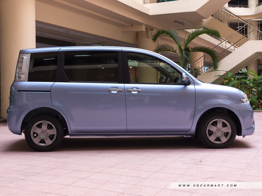 https://i.i-sgcm.com/new_cars/cars/11590/11590_g4