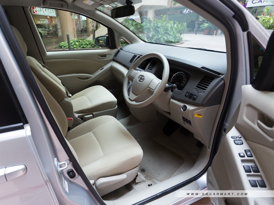 https://i.i-sgcm.com/new_cars/cars/11591/11591_g14
