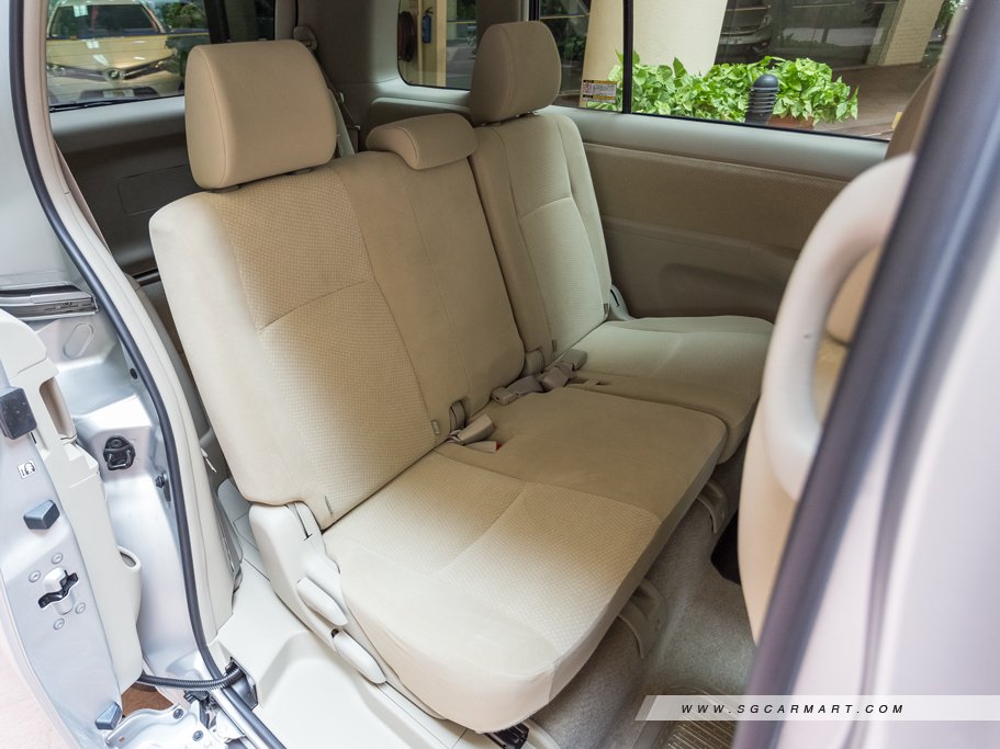 https://i.i-sgcm.com/new_cars/cars/11591/11591_g15