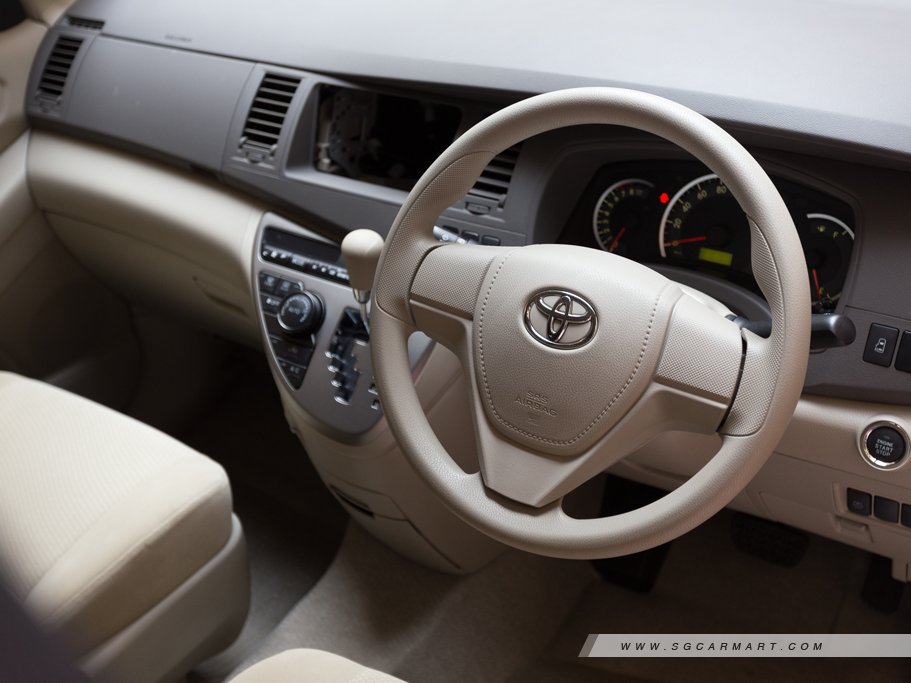 https://i.i-sgcm.com/new_cars/cars/11591/11591_g18