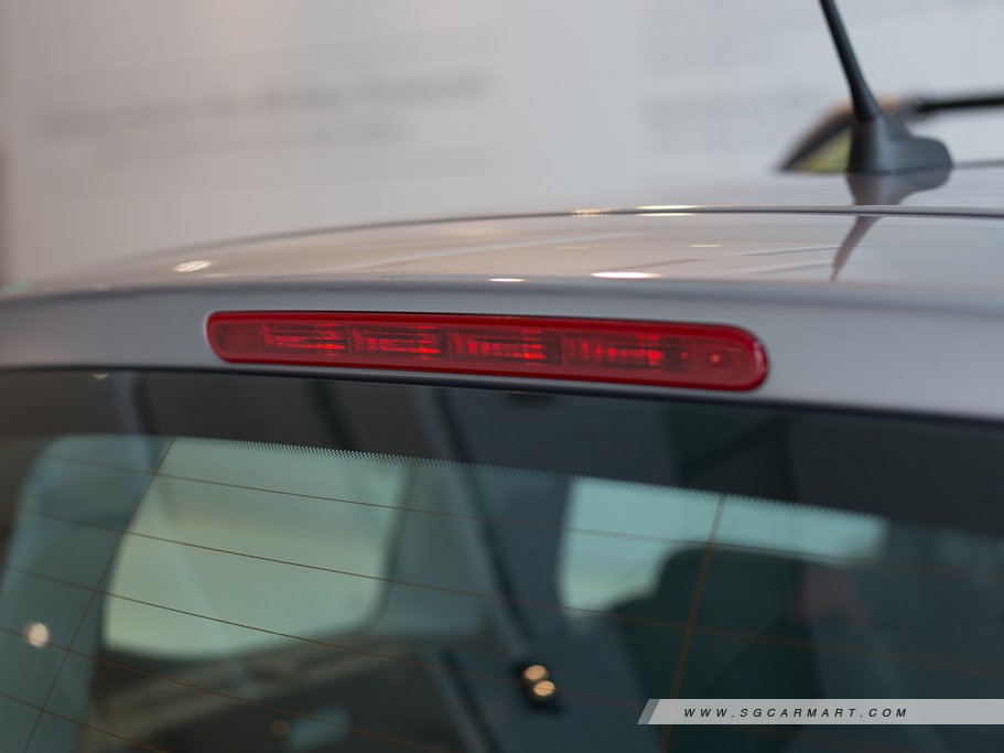 https://i.i-sgcm.com/new_cars/cars/11593/11593_g19