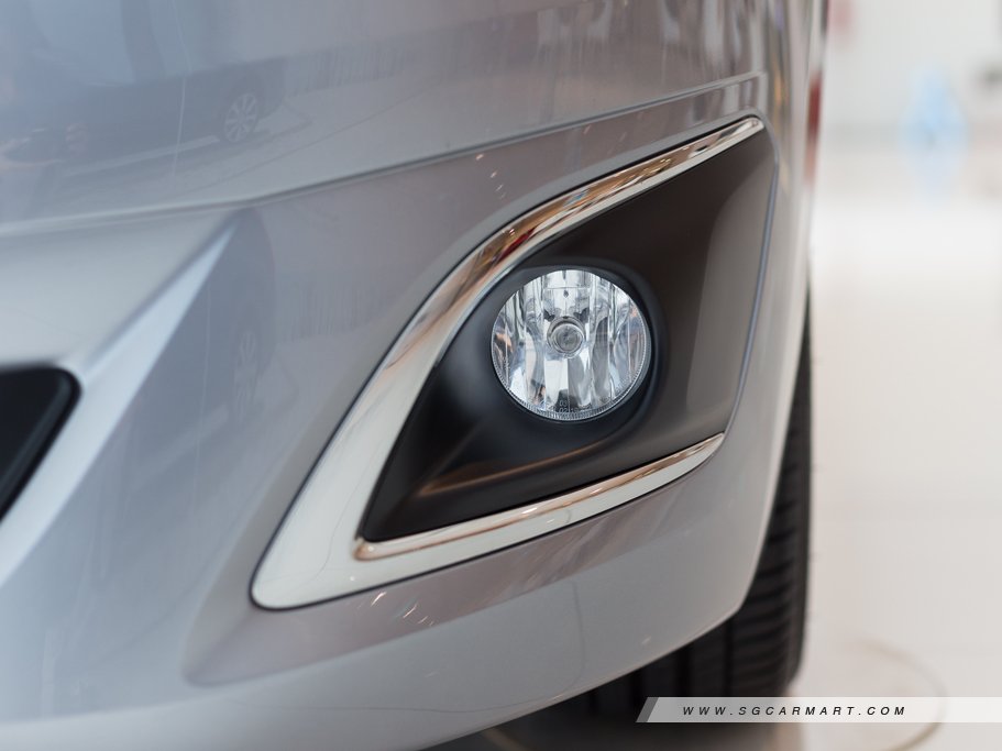 https://i.i-sgcm.com/new_cars/cars/11593/11593_g28