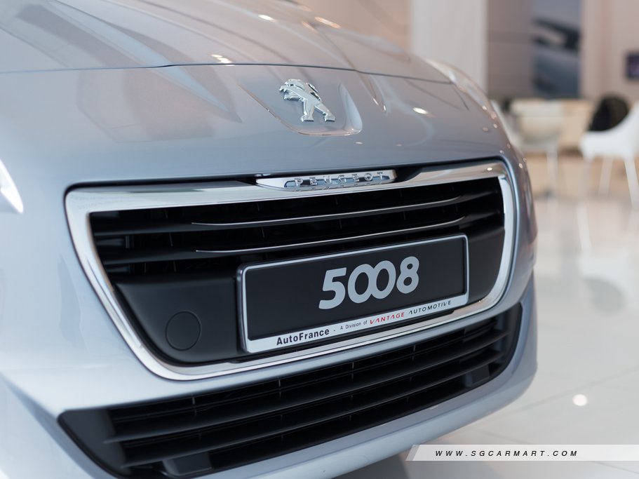 https://i.i-sgcm.com/new_cars/cars/11593/11593_g30