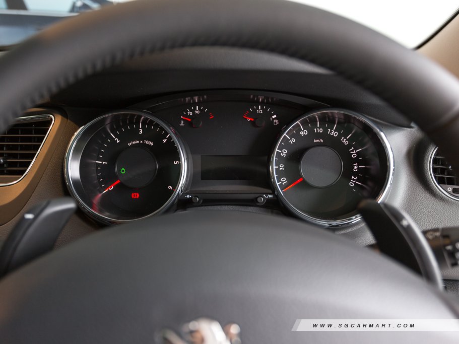 https://i.i-sgcm.com/new_cars/cars/11593/11593_g39