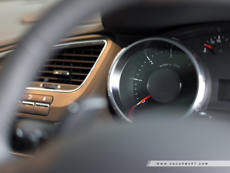 https://i.i-sgcm.com/new_cars/cars/11593/11593_g44
