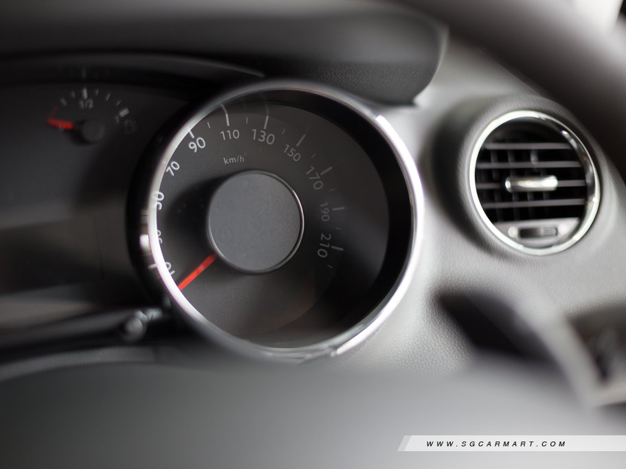 https://i.i-sgcm.com/new_cars/cars/11593/11593_g45