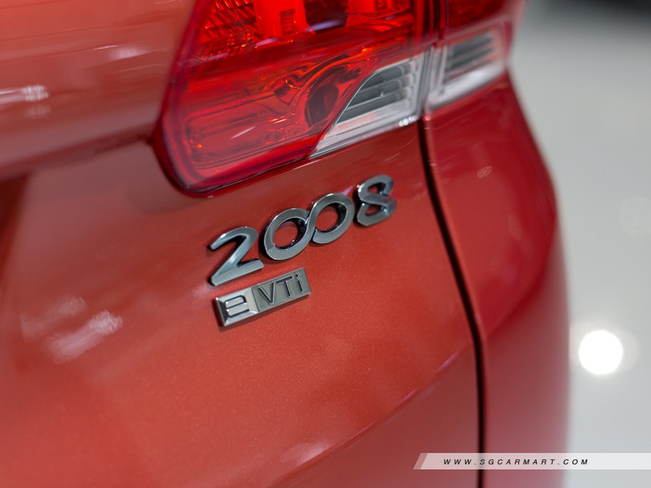 https://i.i-sgcm.com/new_cars/cars/11594/11594_g25