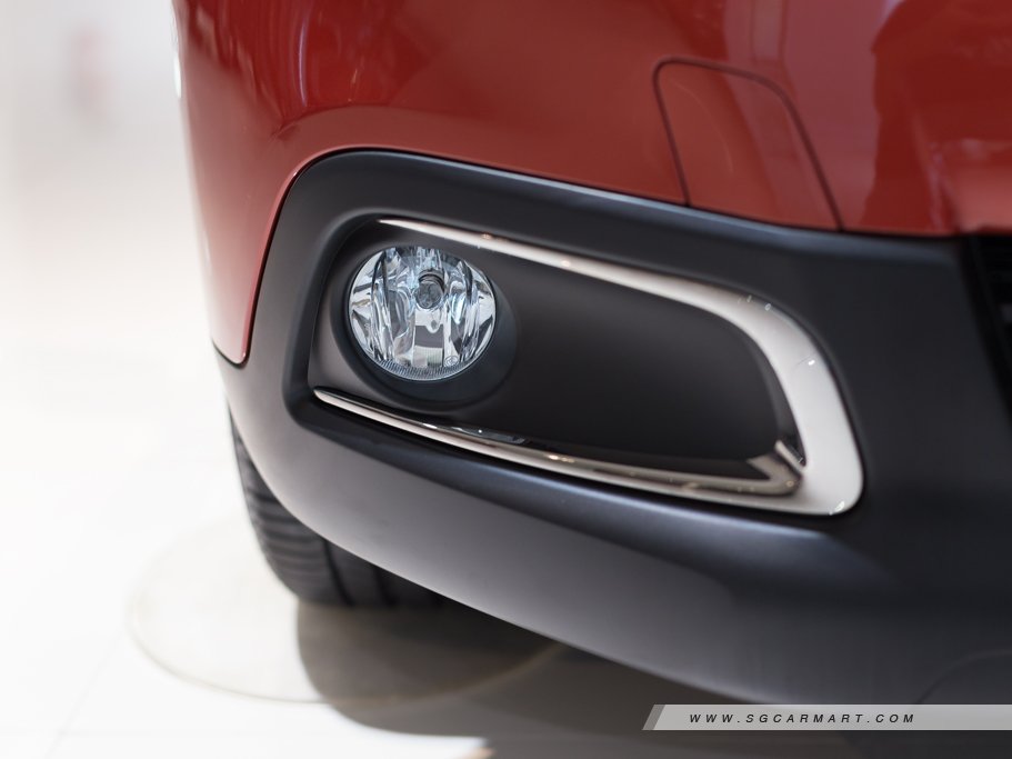 https://i.i-sgcm.com/new_cars/cars/11594/11594_g33