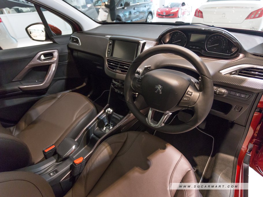 https://i.i-sgcm.com/new_cars/cars/11594/11594_g38