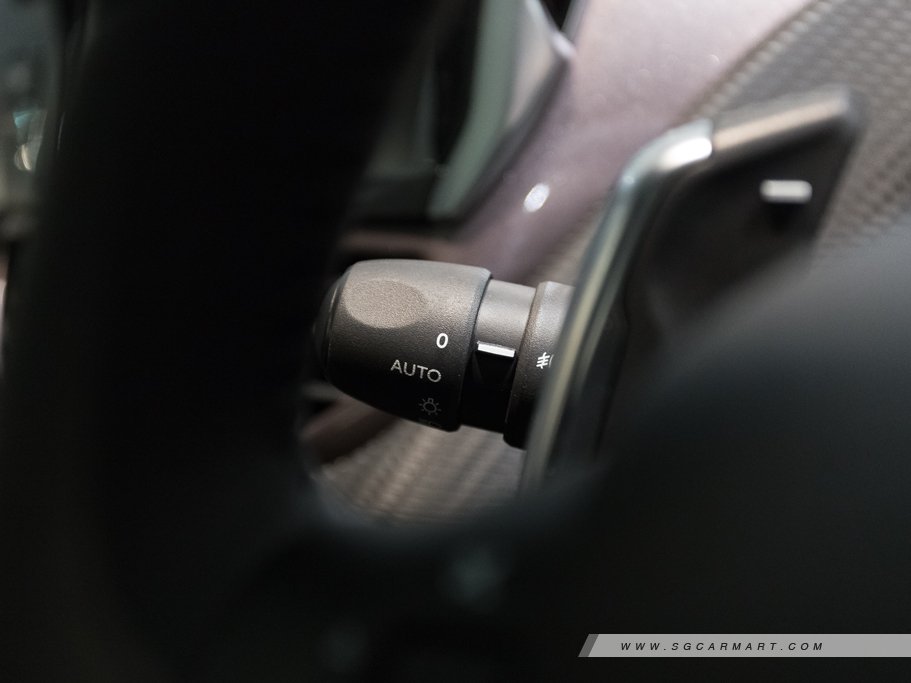 https://i.i-sgcm.com/new_cars/cars/11594/11594_g44
