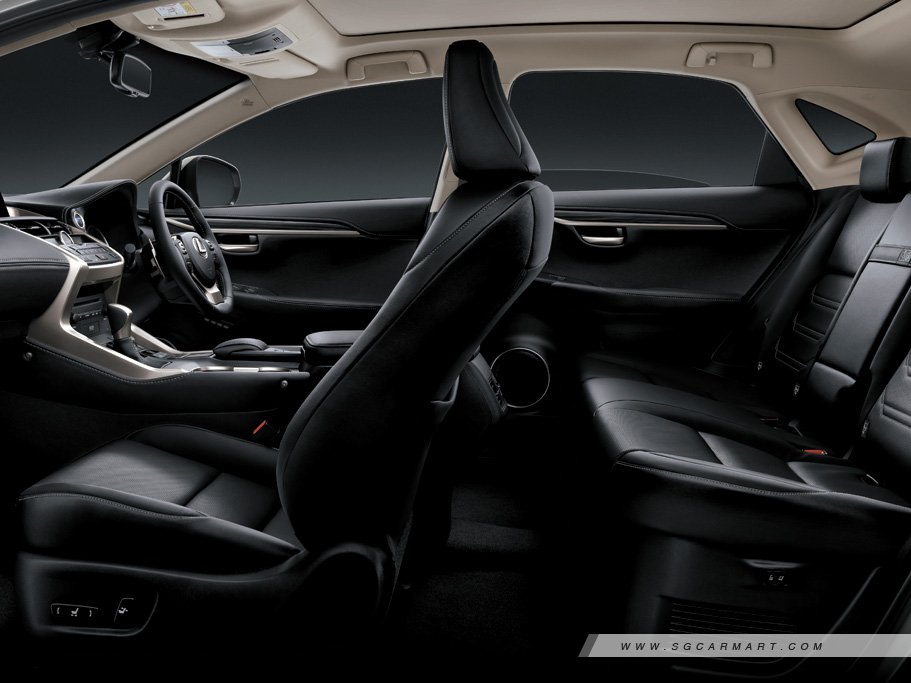https://i.i-sgcm.com/new_cars/cars/11596/11596_g13