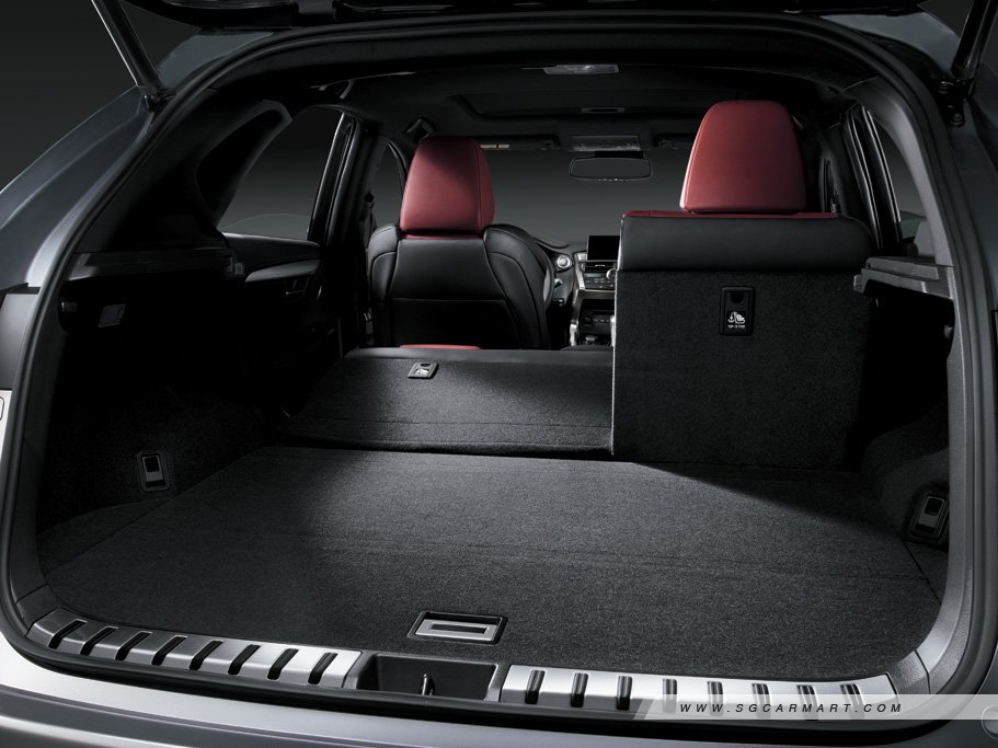 https://i.i-sgcm.com/new_cars/cars/11596/11596_g27