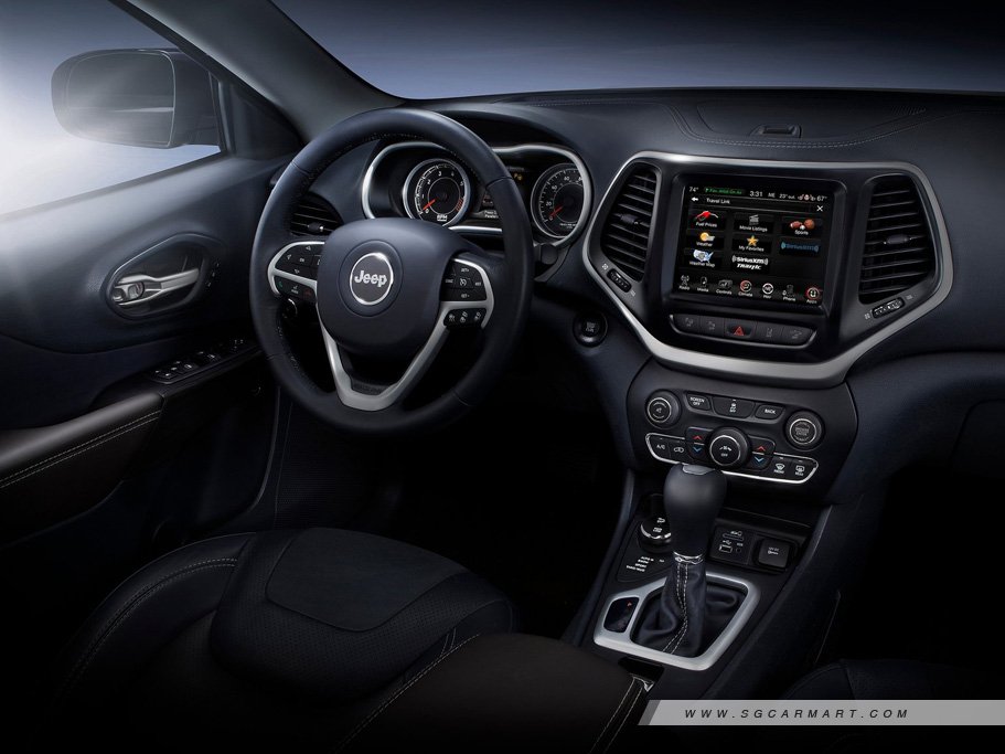 https://i.i-sgcm.com/new_cars/cars/11601/11601_g12