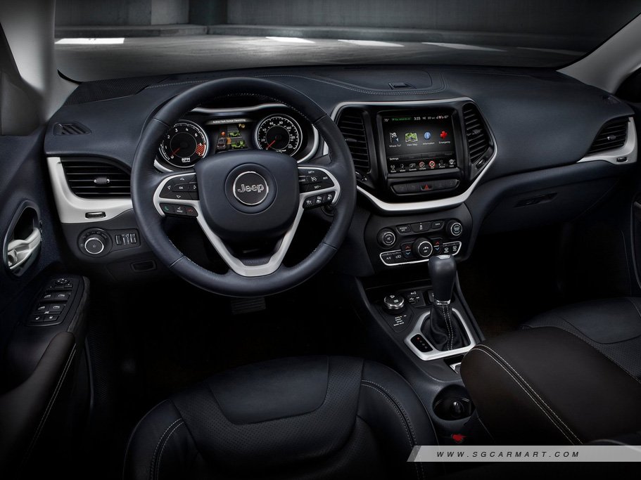 https://i.i-sgcm.com/new_cars/cars/11601/11601_g13