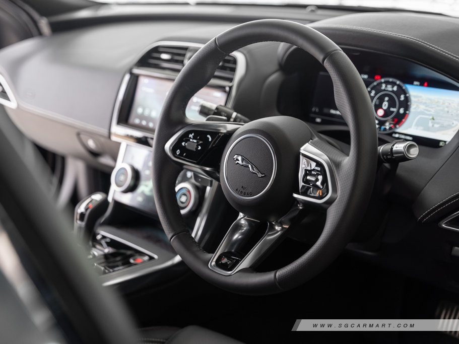 https://i.i-sgcm.com/new_cars/cars/11603/11603_g54