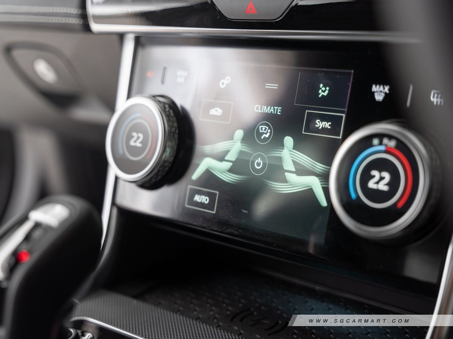 https://i.i-sgcm.com/new_cars/cars/11603/11603_g70