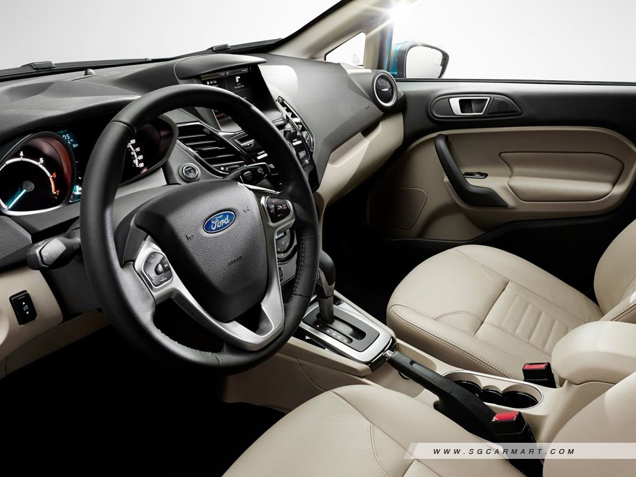 https://i.i-sgcm.com/new_cars/cars/11606/11606_g11