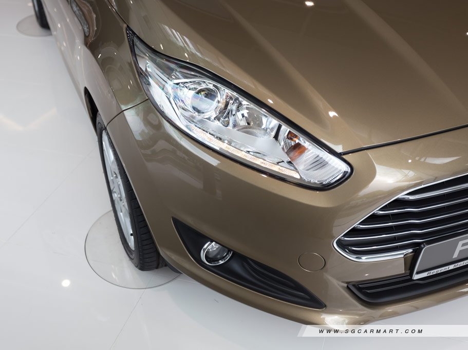 https://i.i-sgcm.com/new_cars/cars/11606/11606_g22