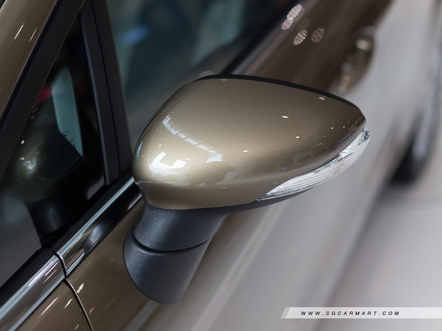 https://i.i-sgcm.com/new_cars/cars/11606/11606_g26
