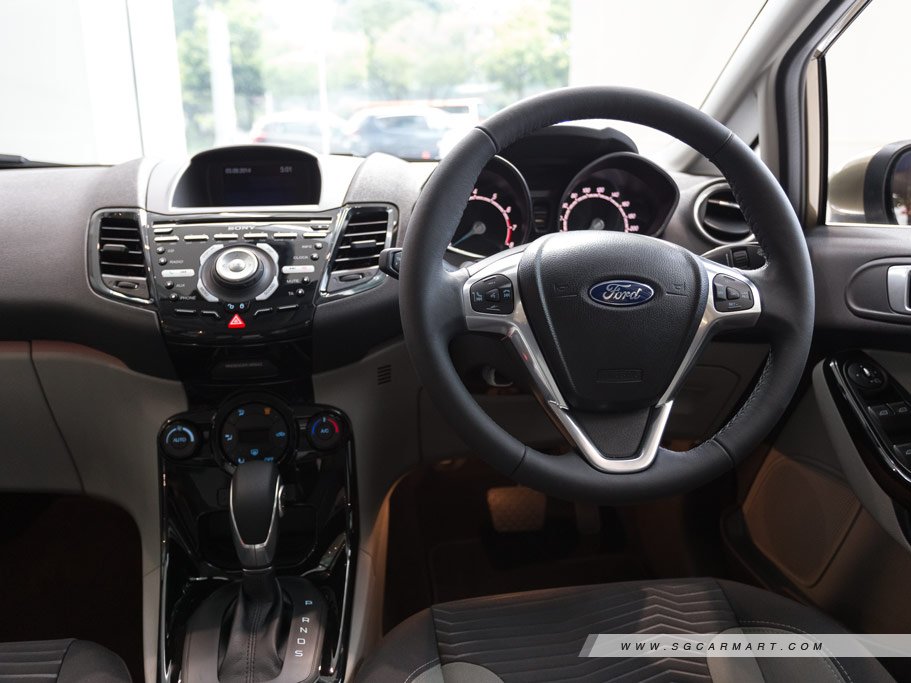 https://i.i-sgcm.com/new_cars/cars/11606/11606_g36