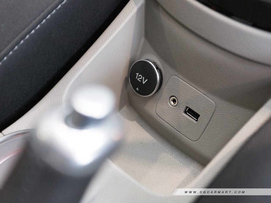 https://i.i-sgcm.com/new_cars/cars/11606/11606_g46