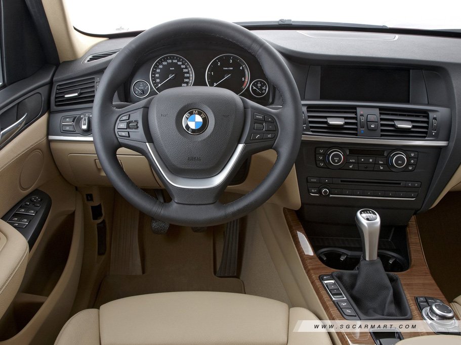 https://i.i-sgcm.com/new_cars/cars/11607/11607_g11